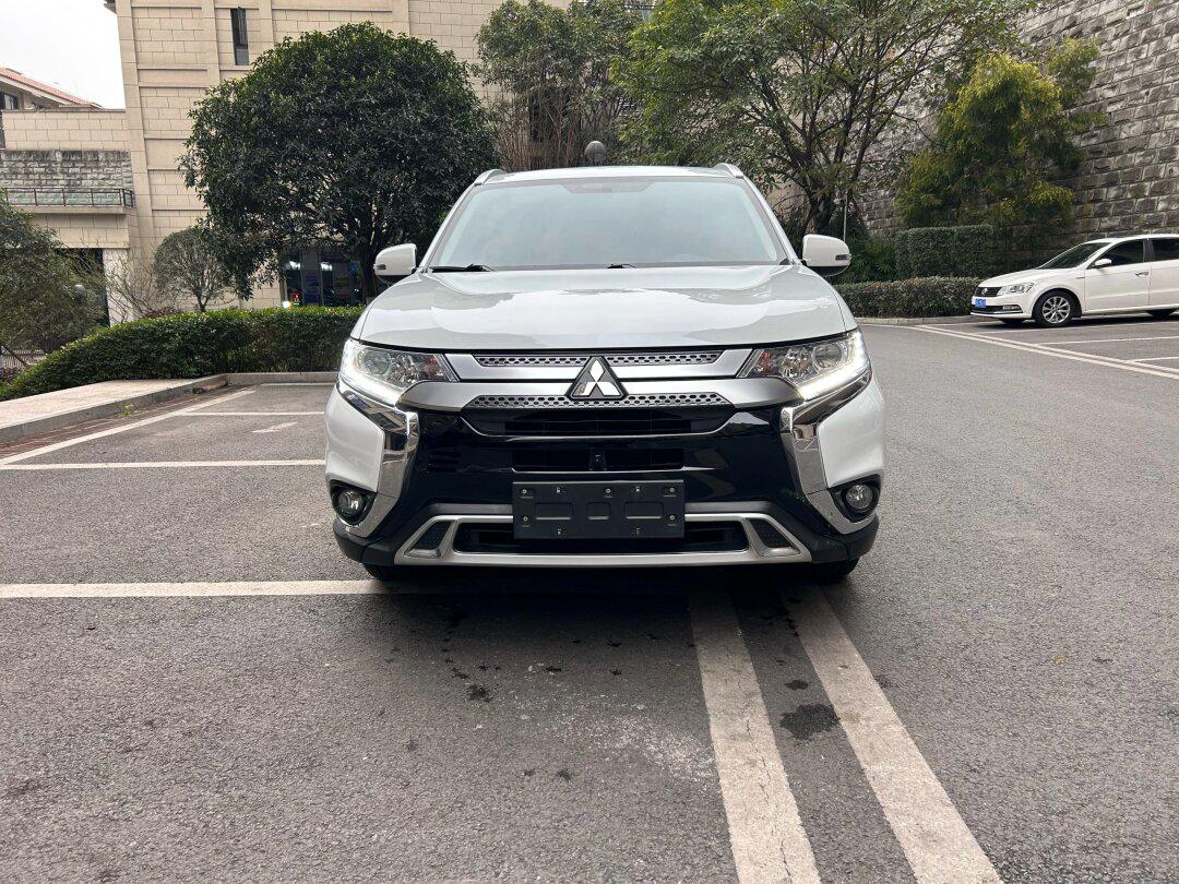 三菱 欧蓝德 2.0l 两驱畅享版 7座_欧蓝德社区_易车社区