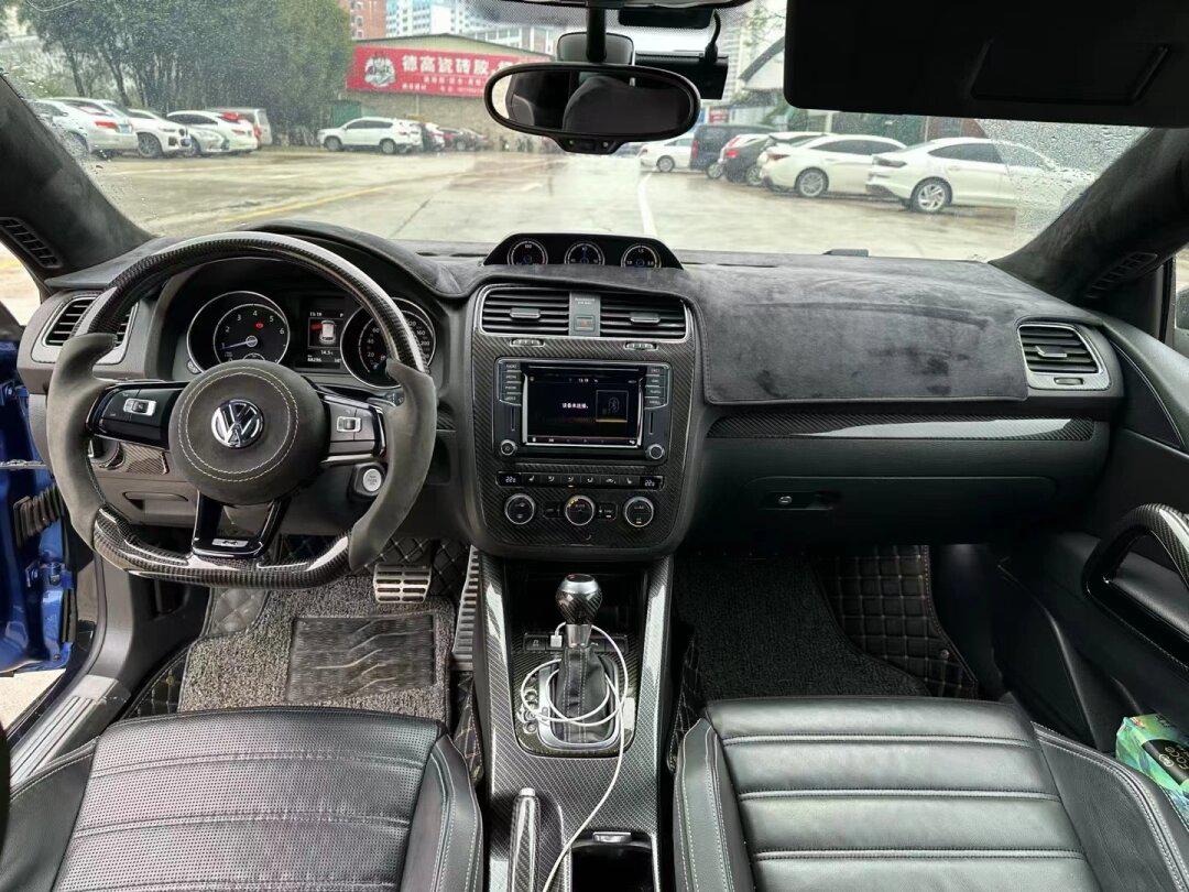 黑针大众尚酷r 2.0t(进口) 16年1月上牌,安全行驶8万多公里,2.