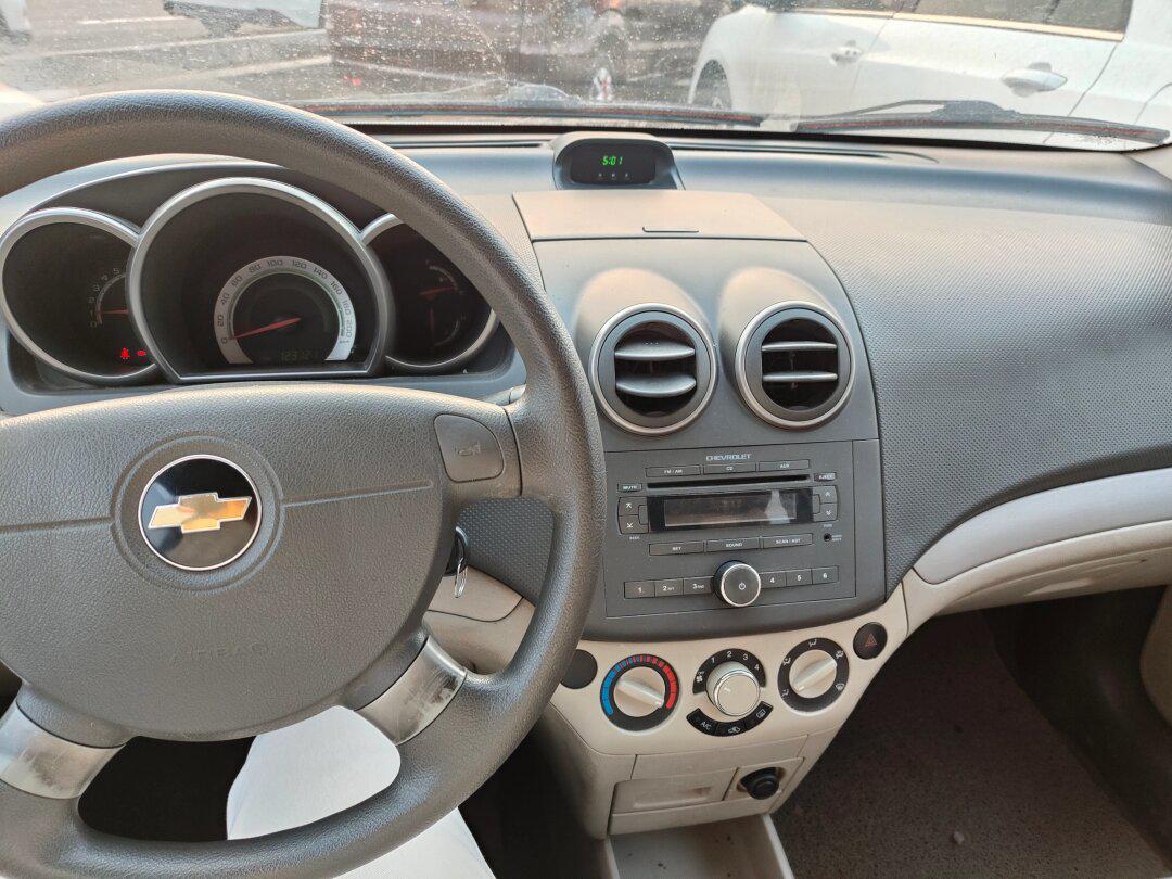 10年手动挡雪佛兰乐风