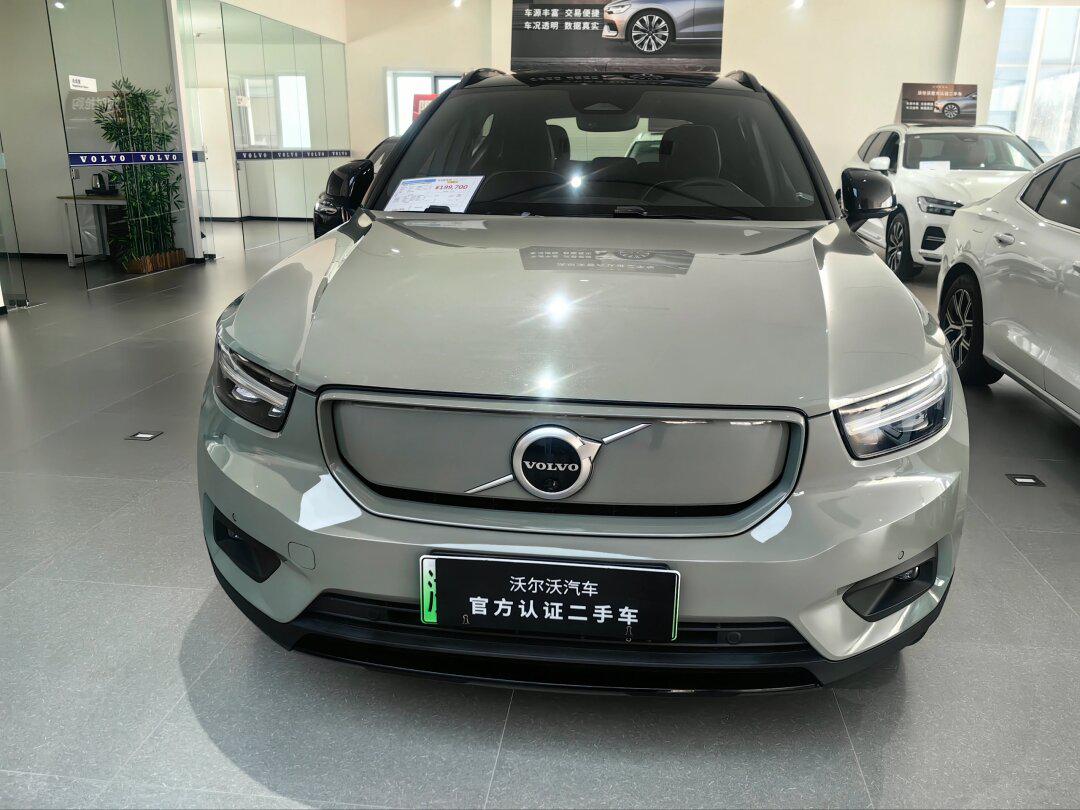 volvo电动车xc40图片