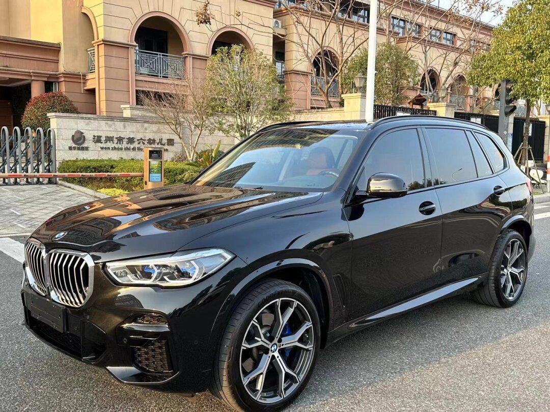 新到宝马x5 尊享型m运动套装30li 【上牌日期】23年2月 【车辆里程】2