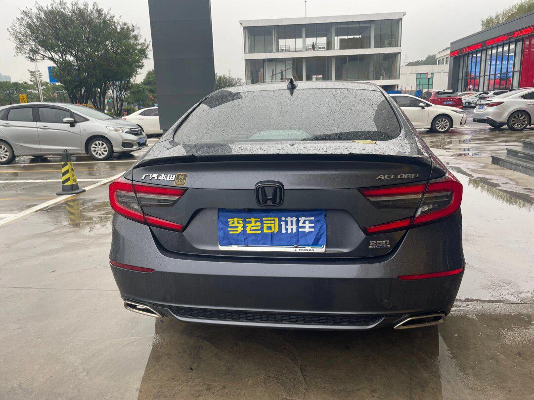 【车辆名称】2022款 雅阁 260turbo 豪华版 【上牌时间】2022年1_雅阁