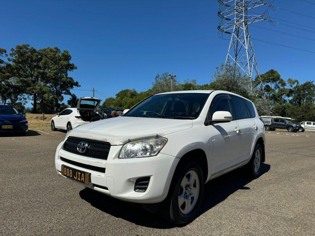 12年丰田荣放97大suv,好车一台