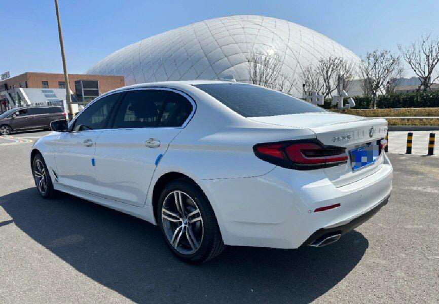 宝马530li豪华套 上牌日期:2022年2月 车辆车型:轿车 车辆产地:国产