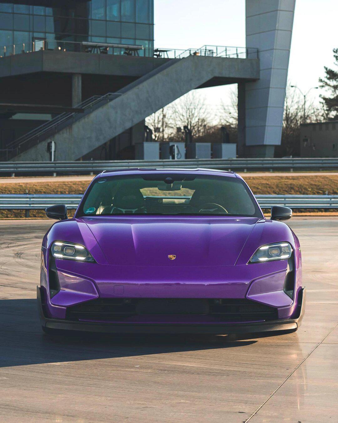 新款保时捷taycan turbo gt