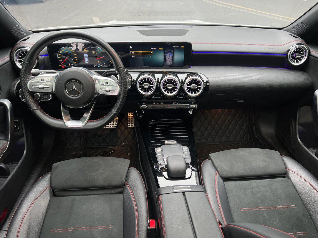 忍痛割爱,低价售卖,奔驰 2020款 cla 200,21年7月上牌,行驶4万公