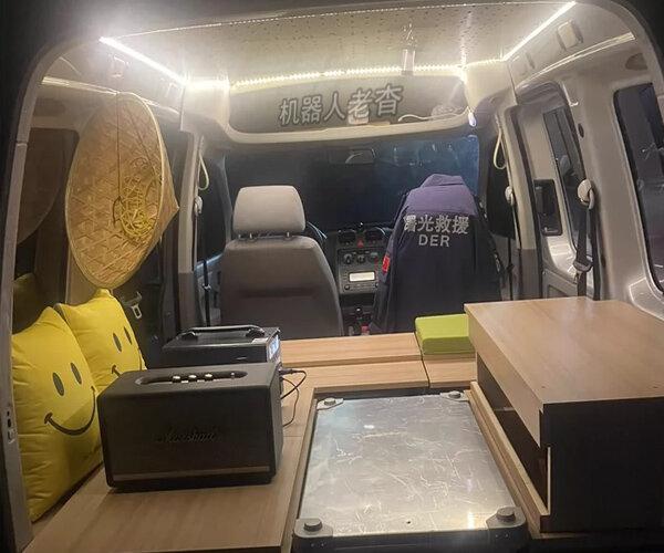 大众开迪改装床车旅行,5座mpv露营车自驾游