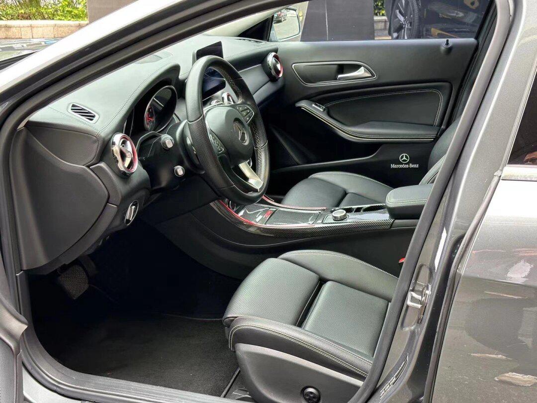 18款gla200 时尚型 上牌时间:18年4月 表显里程:7.8万公里 原版车