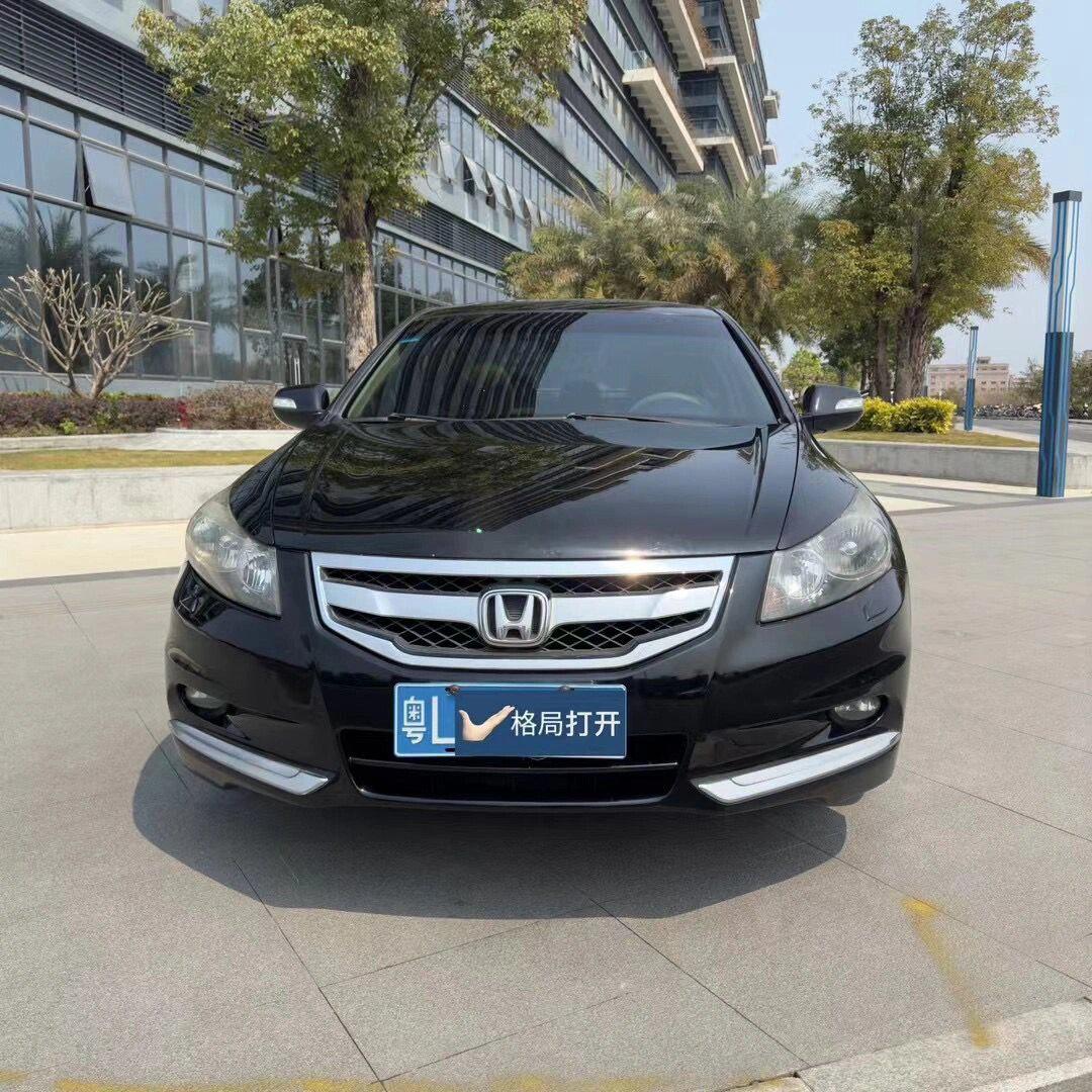 38万 粤l户9712年本田雅阁2.