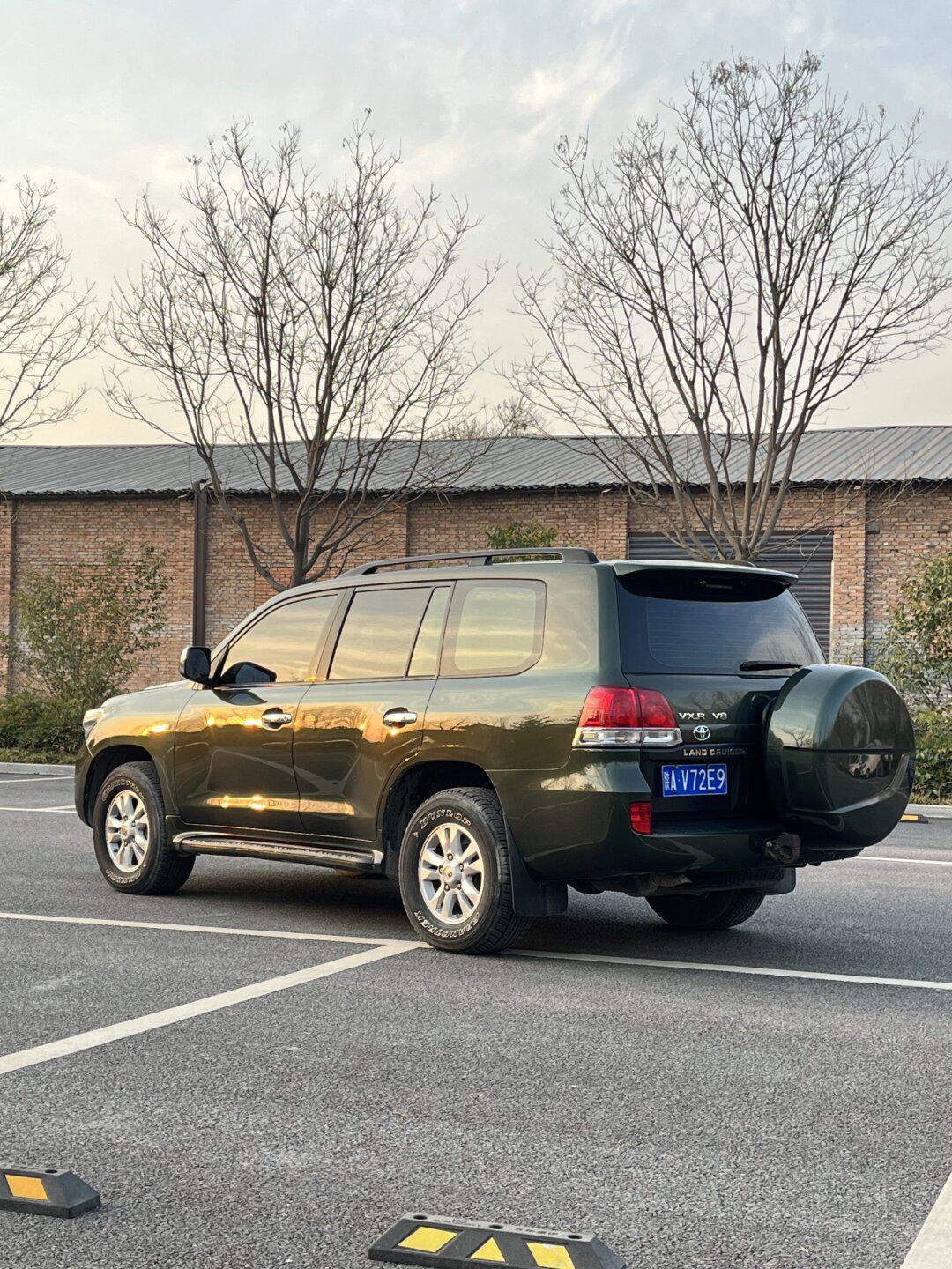 10年中东版丰田酷路泽4700