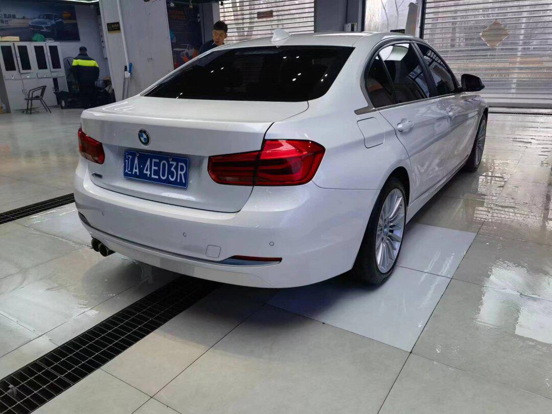 18年宝马320li四驱车在沈阳 配置:2018款四驱时尚型 车况:全车原版原