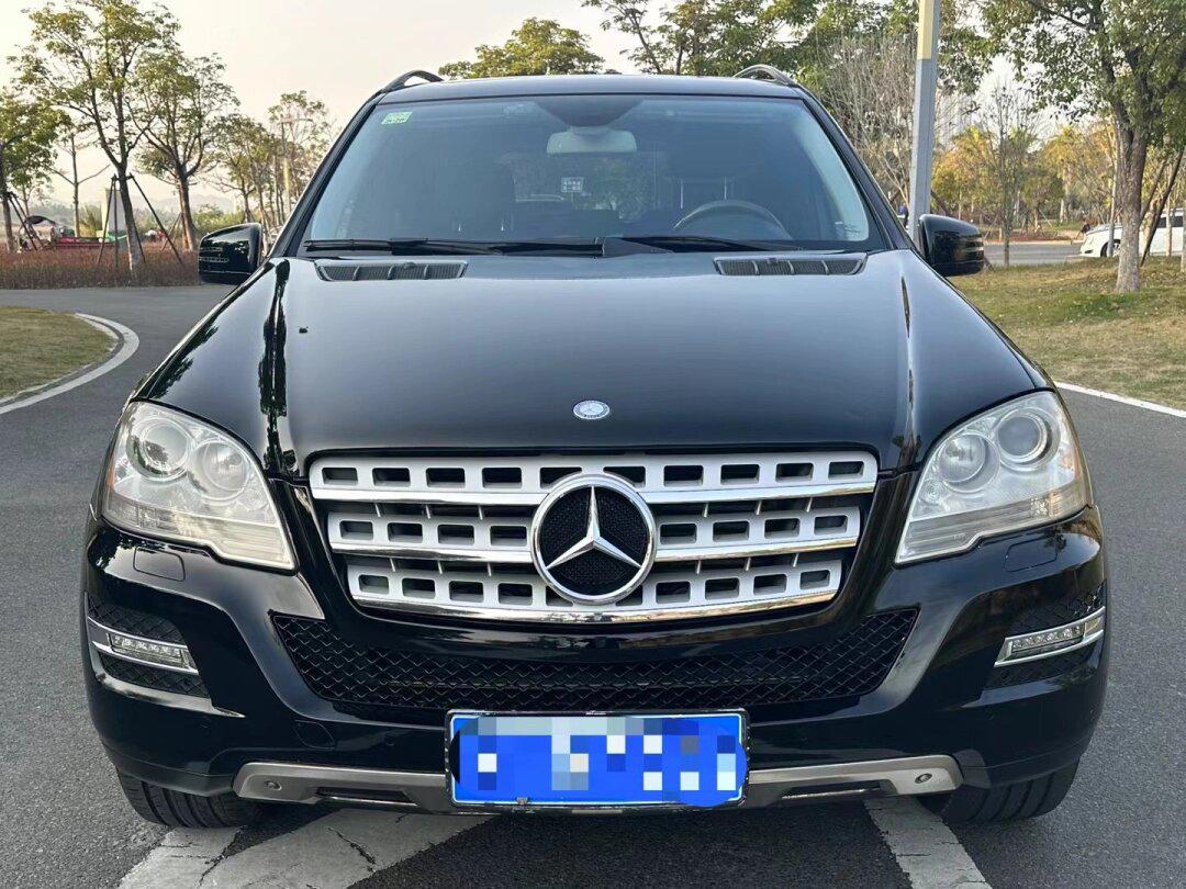 当前位置:>易车>社区>奔驰m级社区>12年一手保留牌ml300柴油版,美规3.