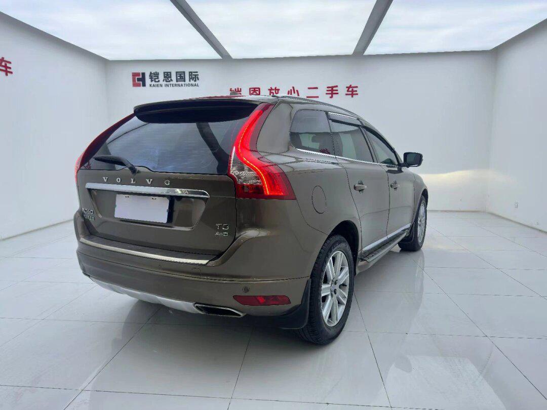 沃尔沃xc602016款图片