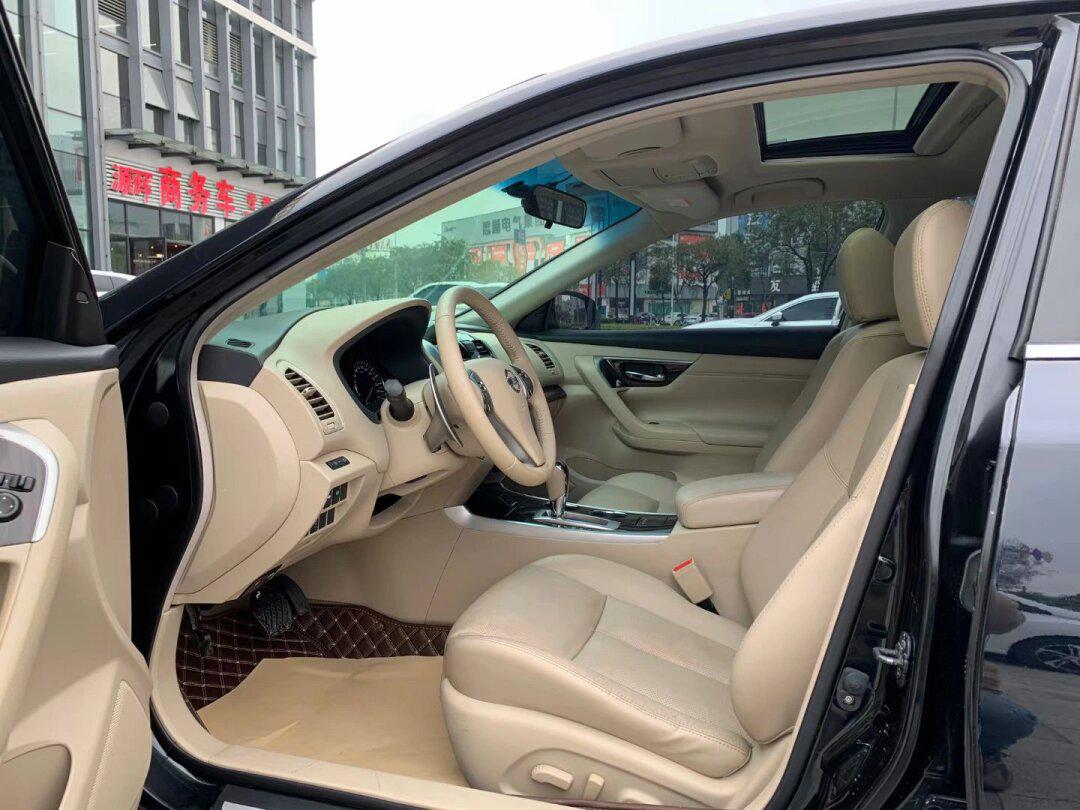 13年日产天籁,2.5l自动,9万公里,车况原版,查博士90天回购,全款5.x