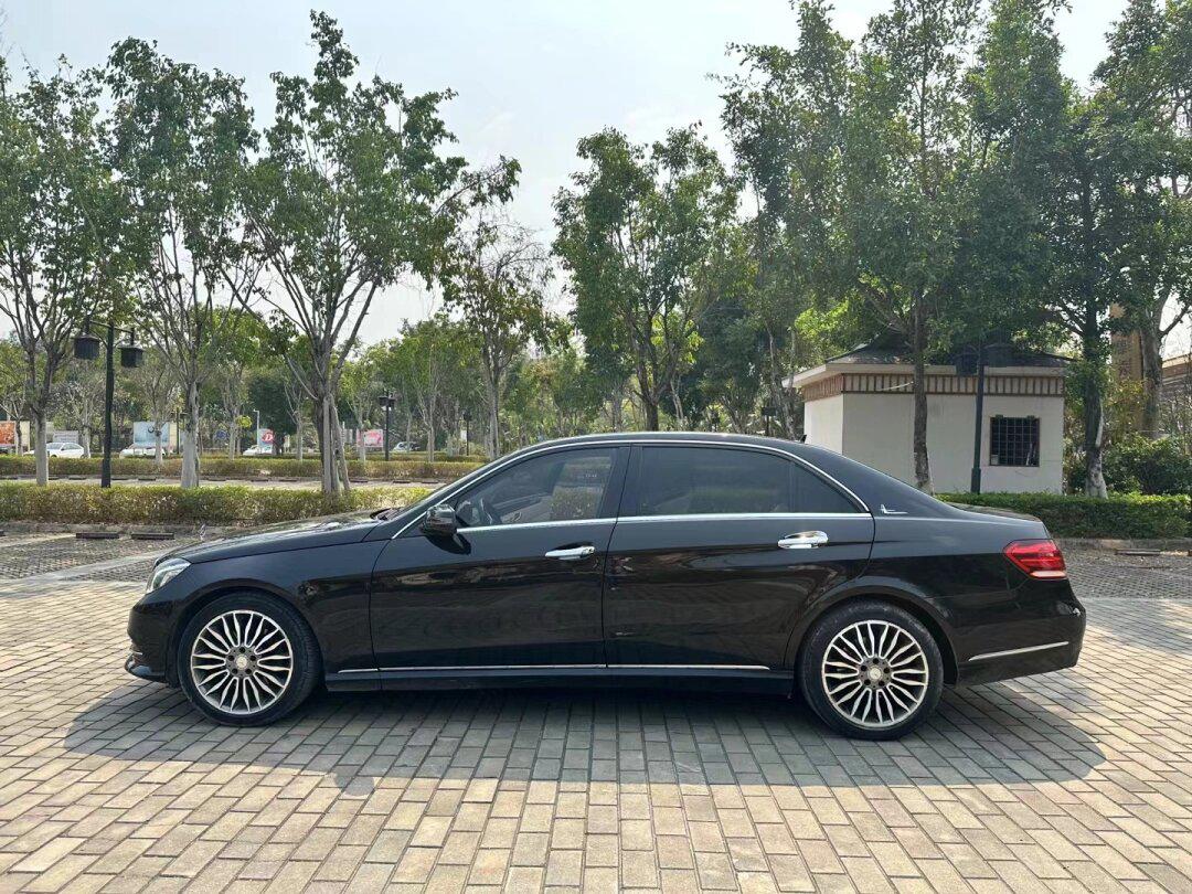 2016年差几天上牌奔驰e260l 改款 豪华型 新车办好60多万 车况精品 优