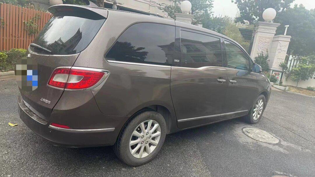 批发5.18万 粤b深圳户全款车9711年改款别克gl8胖头鱼,3.0l顶配七座