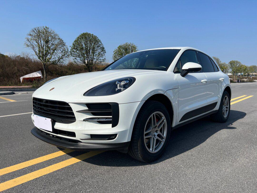 【品牌车型】保时捷 macan 2020款 macan 20t 【上牌日期】2