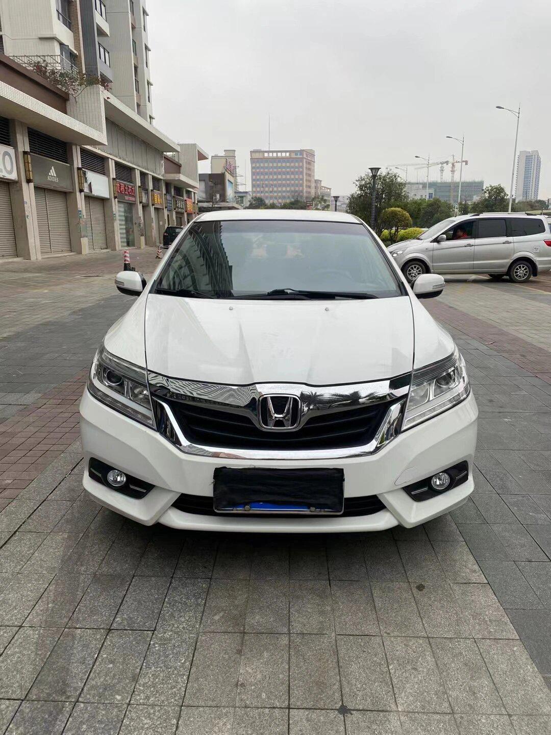 25万(供车首付2000) 准15年 本田凌派 1.