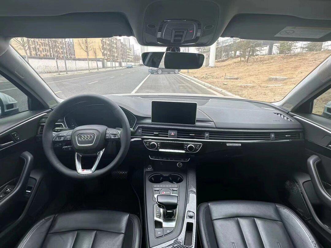 18年奥迪a4 瓦罐 旅行车