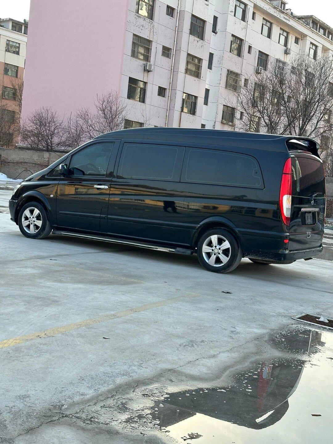 10万大一手车过车商, 新到15年89715原厂高顶奔驰威霆改装车,新款