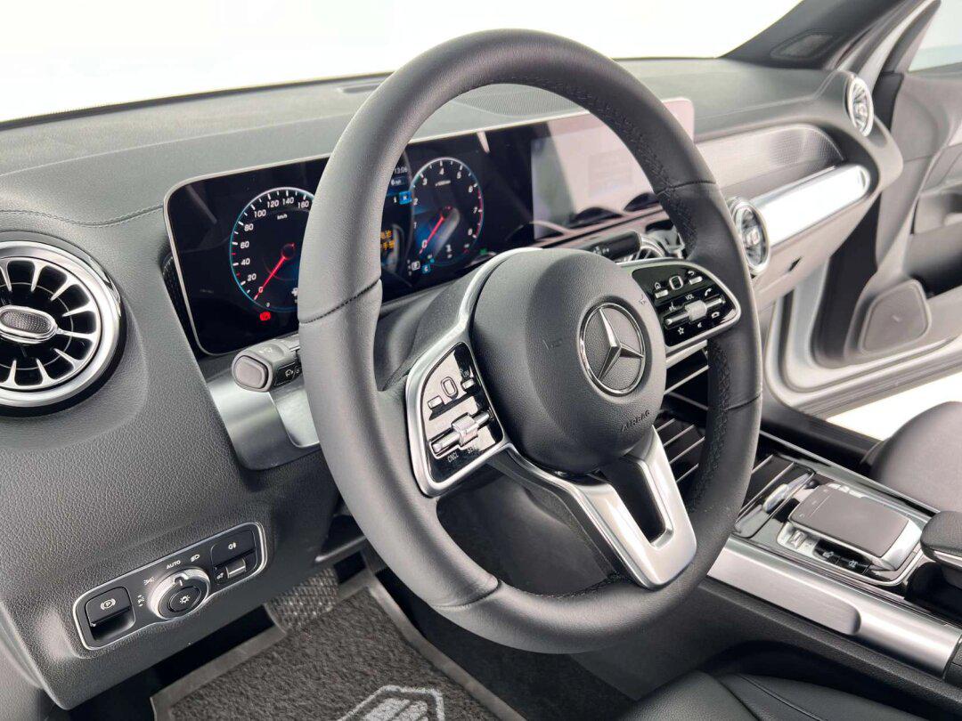 【最新到店】20年奔驰glb 200动感型_奔驰glb社区_易车社区