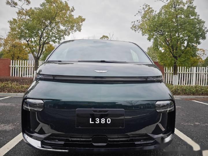 吉利的新车,mpv车型,翼真l380,上市时间预计在4月中下旬.