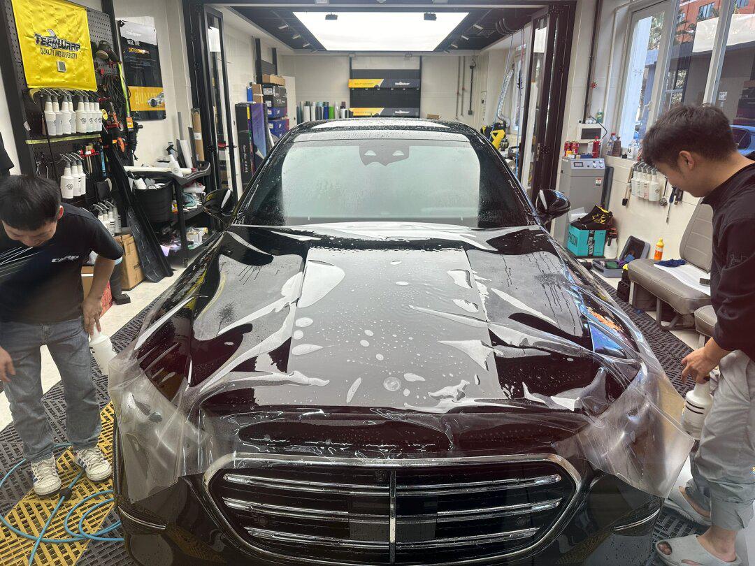 当前位置:>易车>社区>奔驰e级社区>新款奔驰e300l隐形车衣保护>