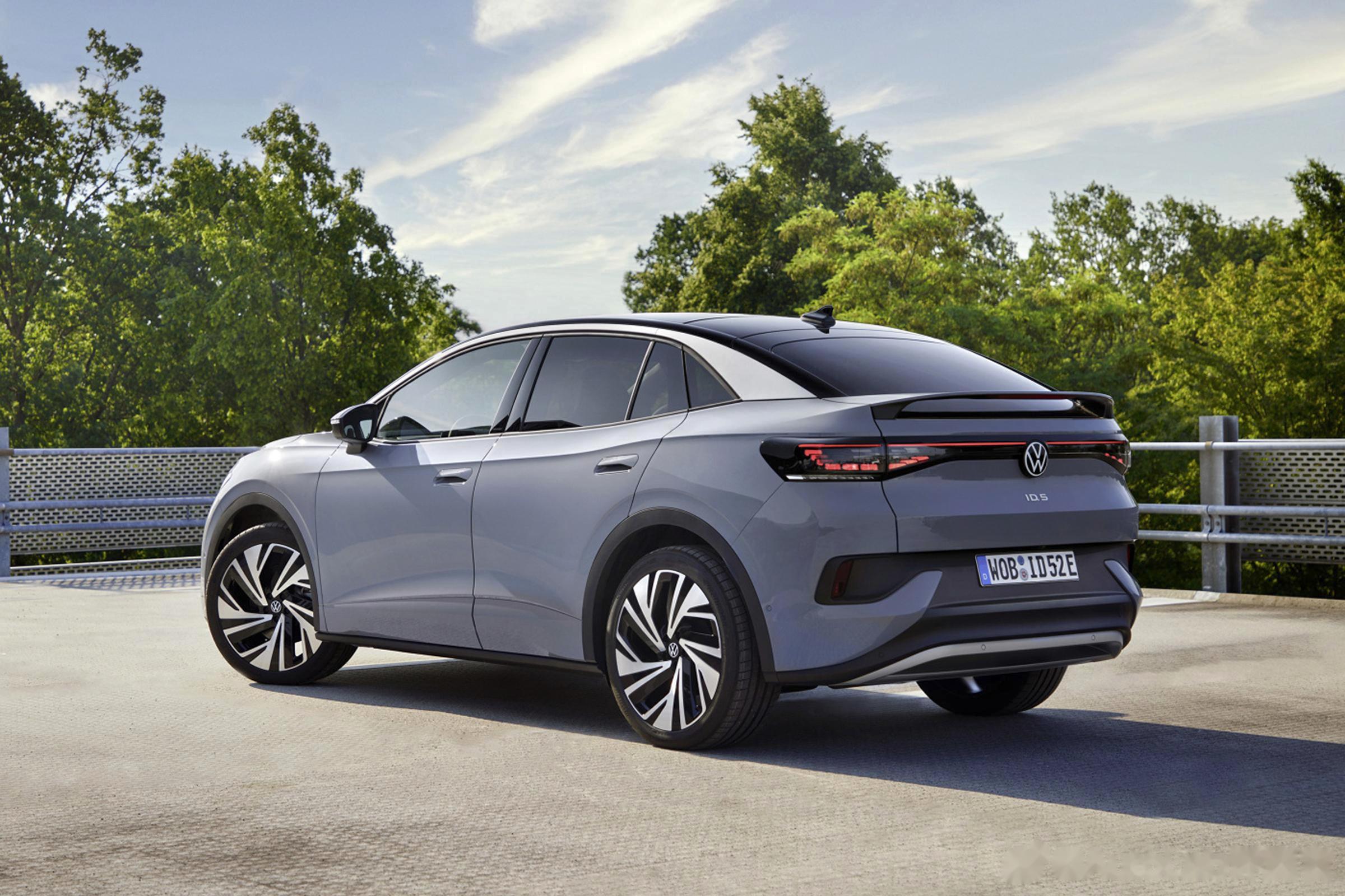 unyx,出自大众安徽,可以说是大众在中国的亲儿子 这款车的尺寸和大