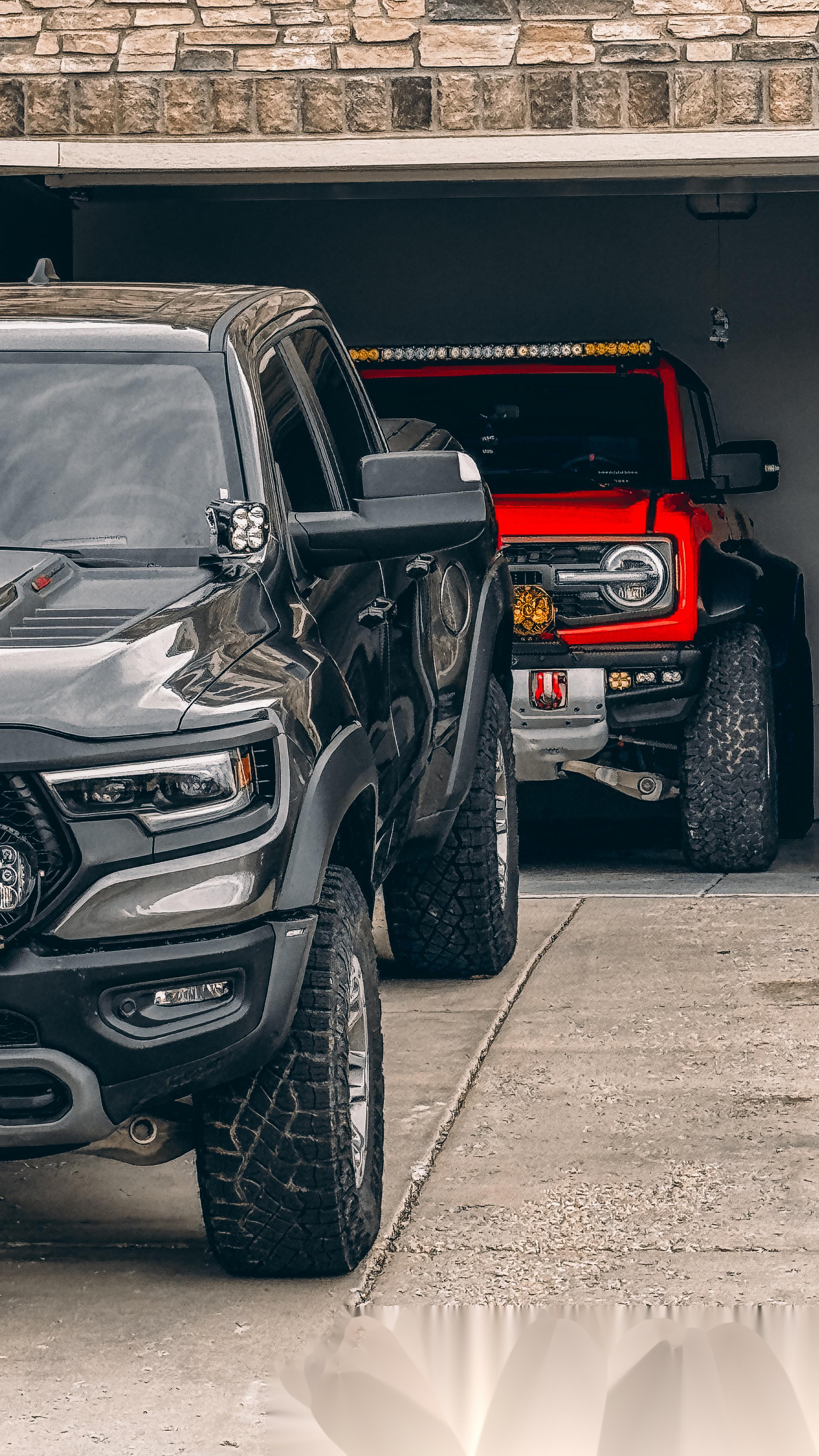 bronco猛禽还是霸王龙? 或者是460和570?