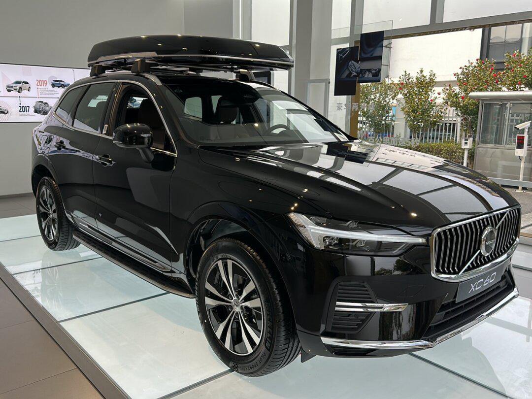 07沃尔沃xc60,春日出游的"时尚伴侣"