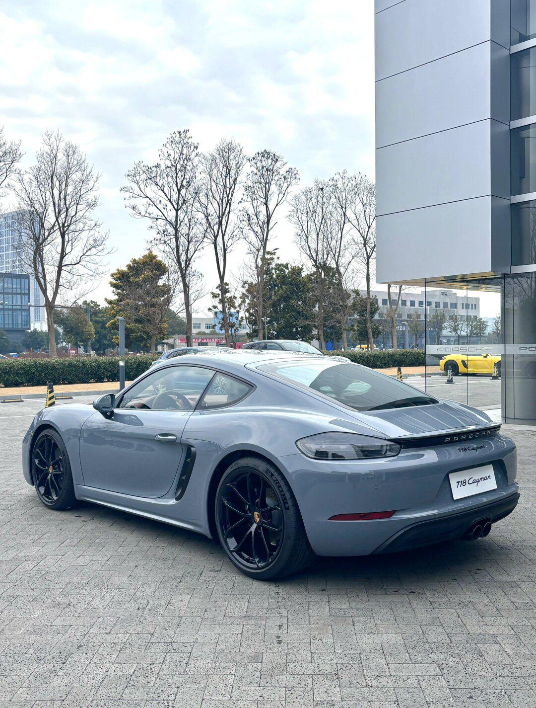 718cayman硬顶～极地灰9415_保时捷cayman社区_易车社区