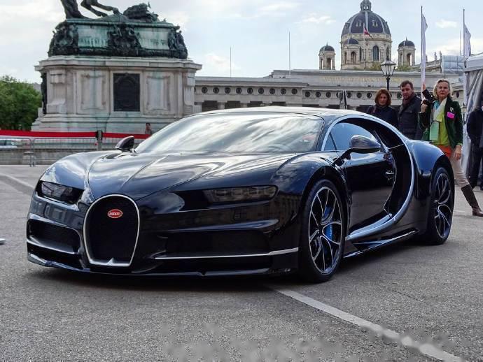 黑布加迪chiron,超完美跑车!_有钱人的社区_易车社区
