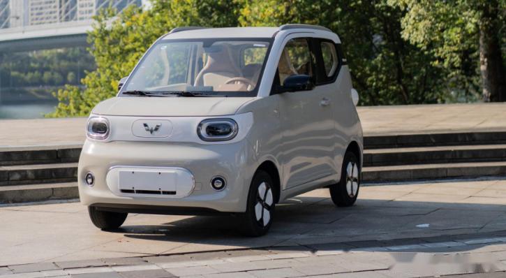 宏光miniev第三代马卡龙对比长安lumin,谁的产品力更胜一筹呢?