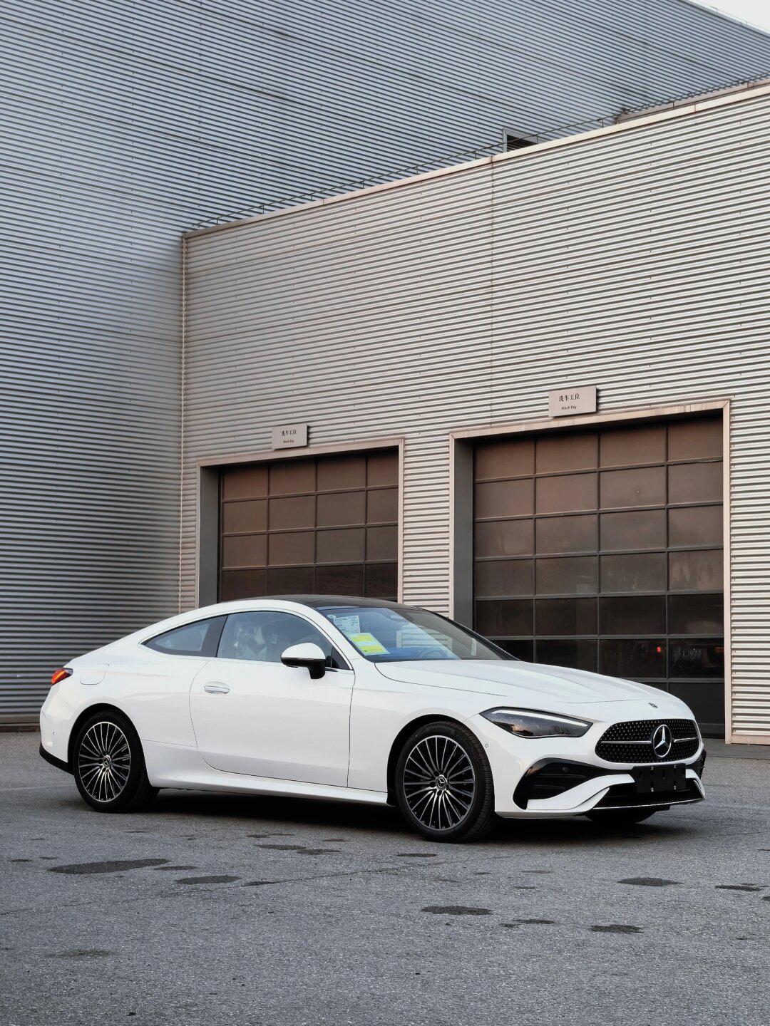 当前位置:>易车>社区>奔驰e级amg社区>cle99这么好看的车!谁设计的?