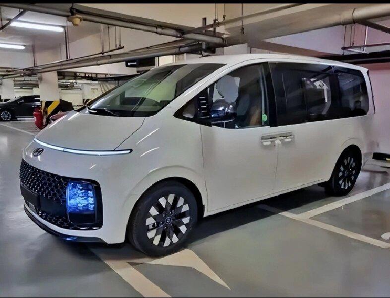 特斯拉的mpv跟理想的mega,你选哪个_roadster社区_易车社区