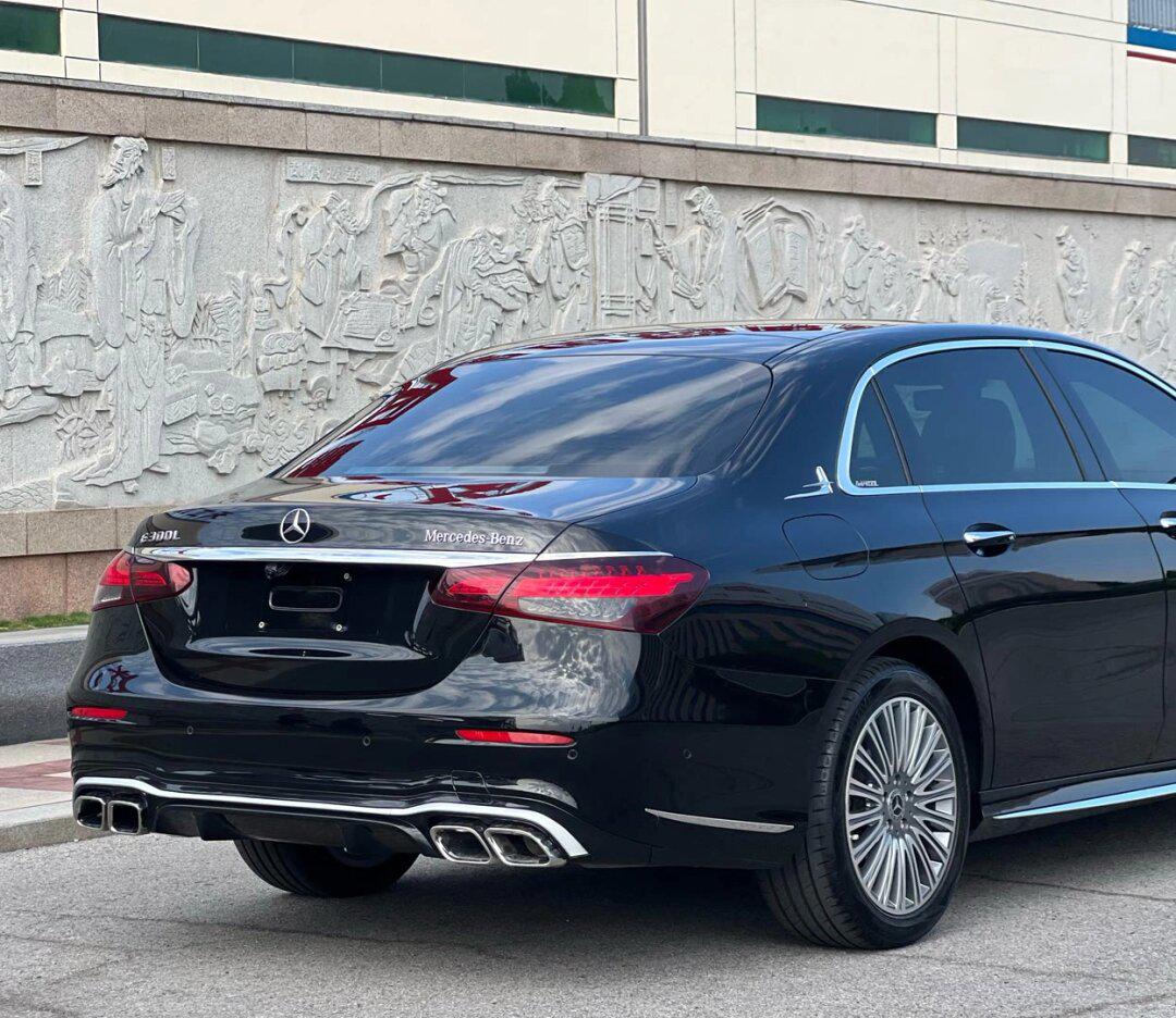 21年奔驰e300l 全款35.8 首付12