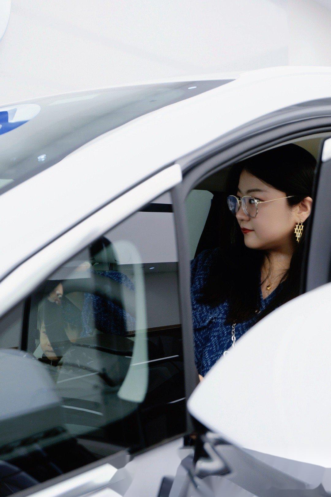 前几天刚刷完@刘雨鑫jason 视频,_腾势d9社区_易车社区