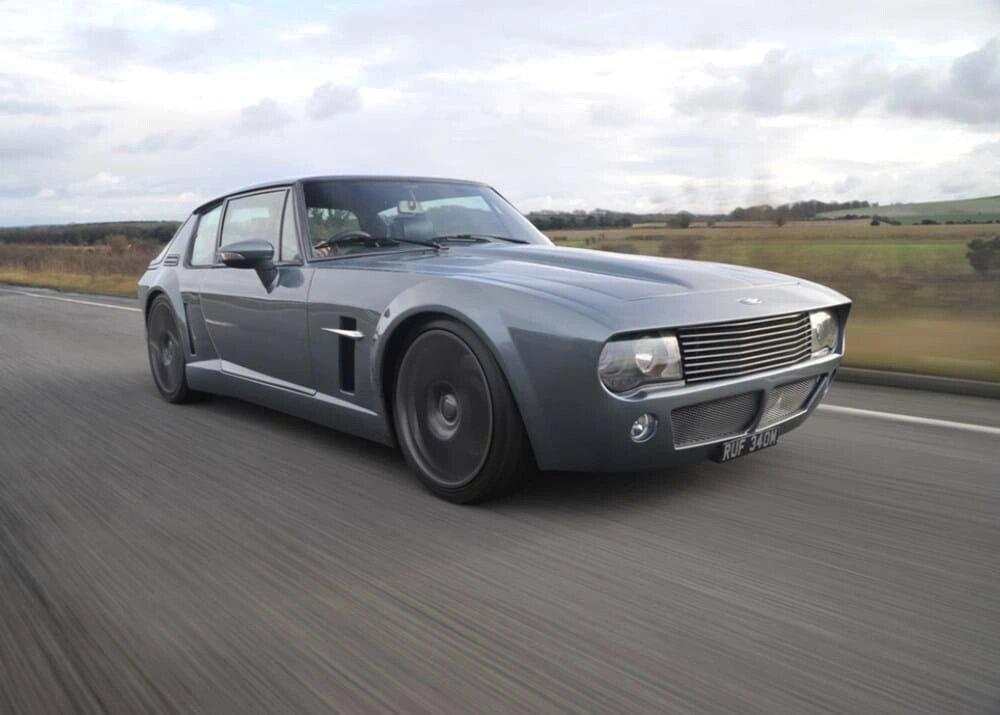 装蝰蛇v10发动机的稀有跑车