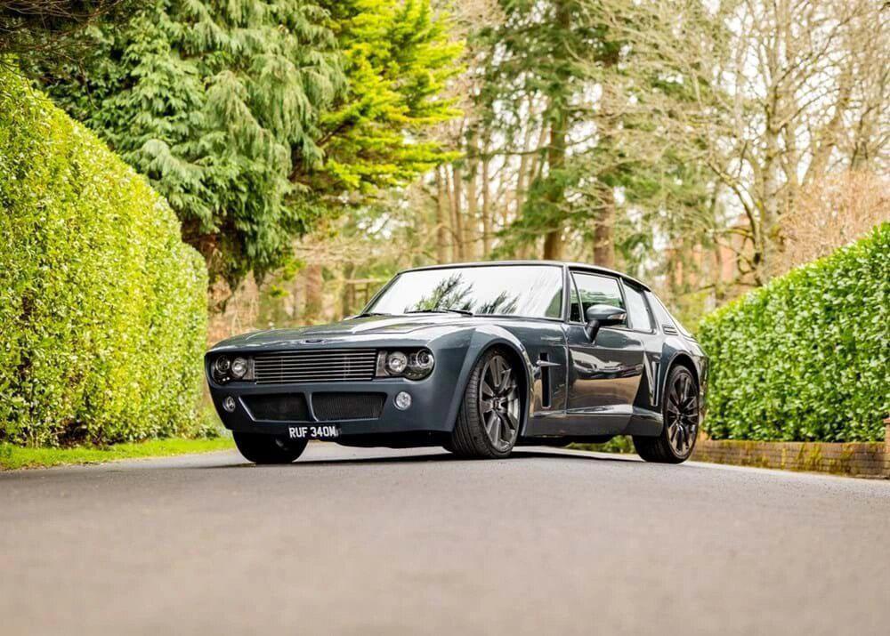 装蝰蛇v10发动机的稀有跑车