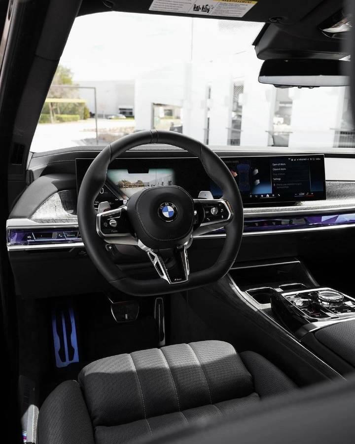 bmw m760i 94真黑黑黑武士 0597 . . . . . . . .