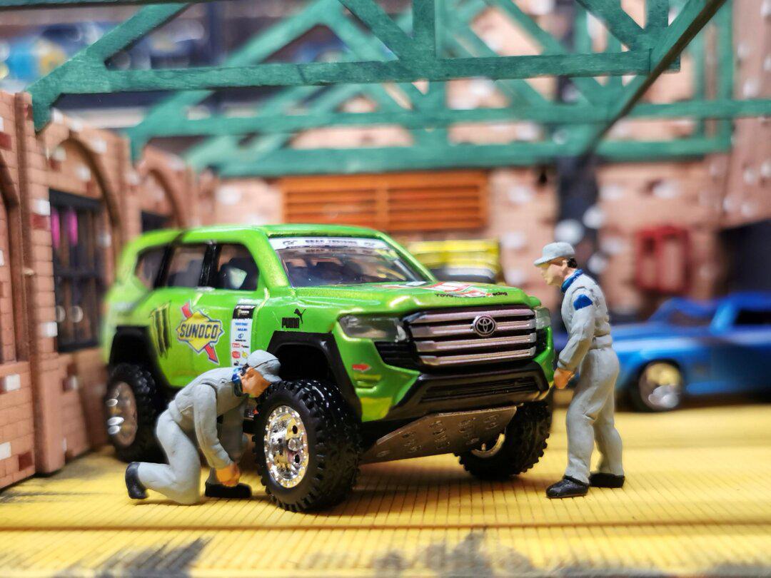 多美卡新款陆巡改造