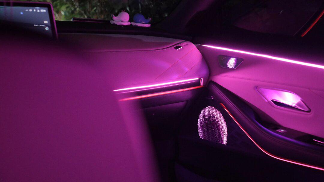 上海深蓝车友安装小伍哥家氛围灯_汽车杂谈社区_易车社区