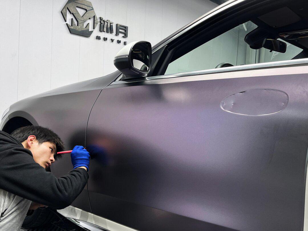 网红美女小姐姐的奔驰c来贴膜改装啦_奔驰c级社区_易车社区