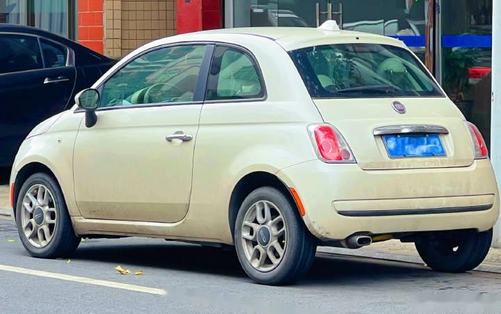 意式风情的复古小车,菲亚特500._菲亚特500社区_易车社区
