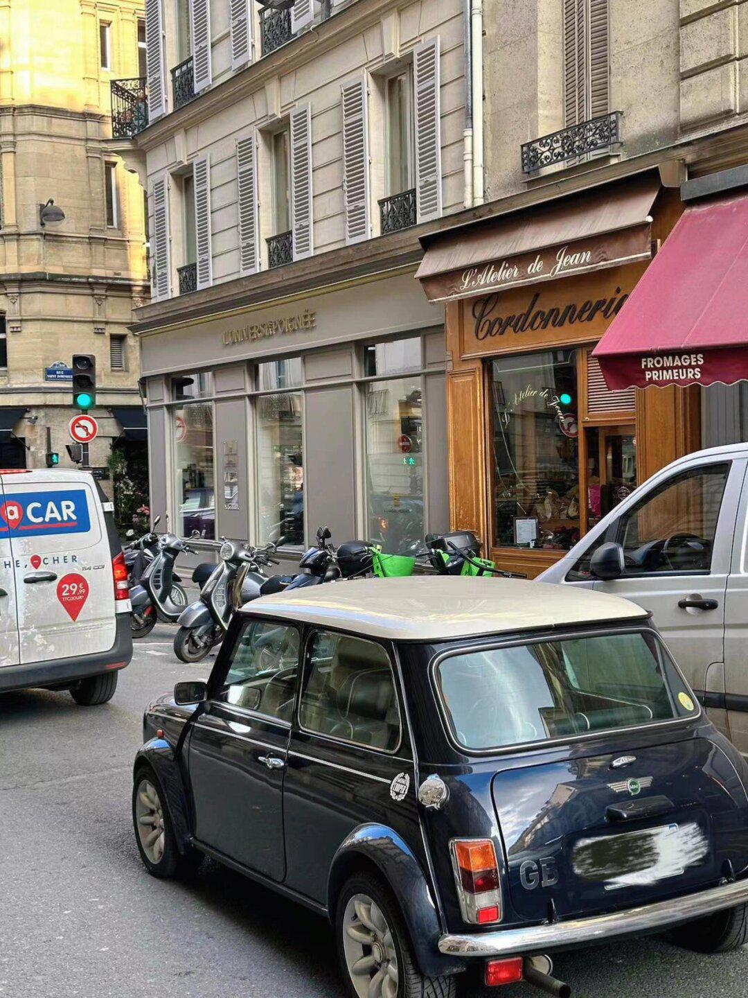 真的有人能拒绝这款复古小车吗?