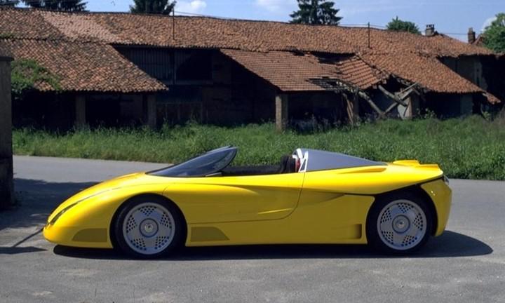 >2000年设计的法拉利f100r(菲奥拉万提)概念车,f100是法拉利品牌设