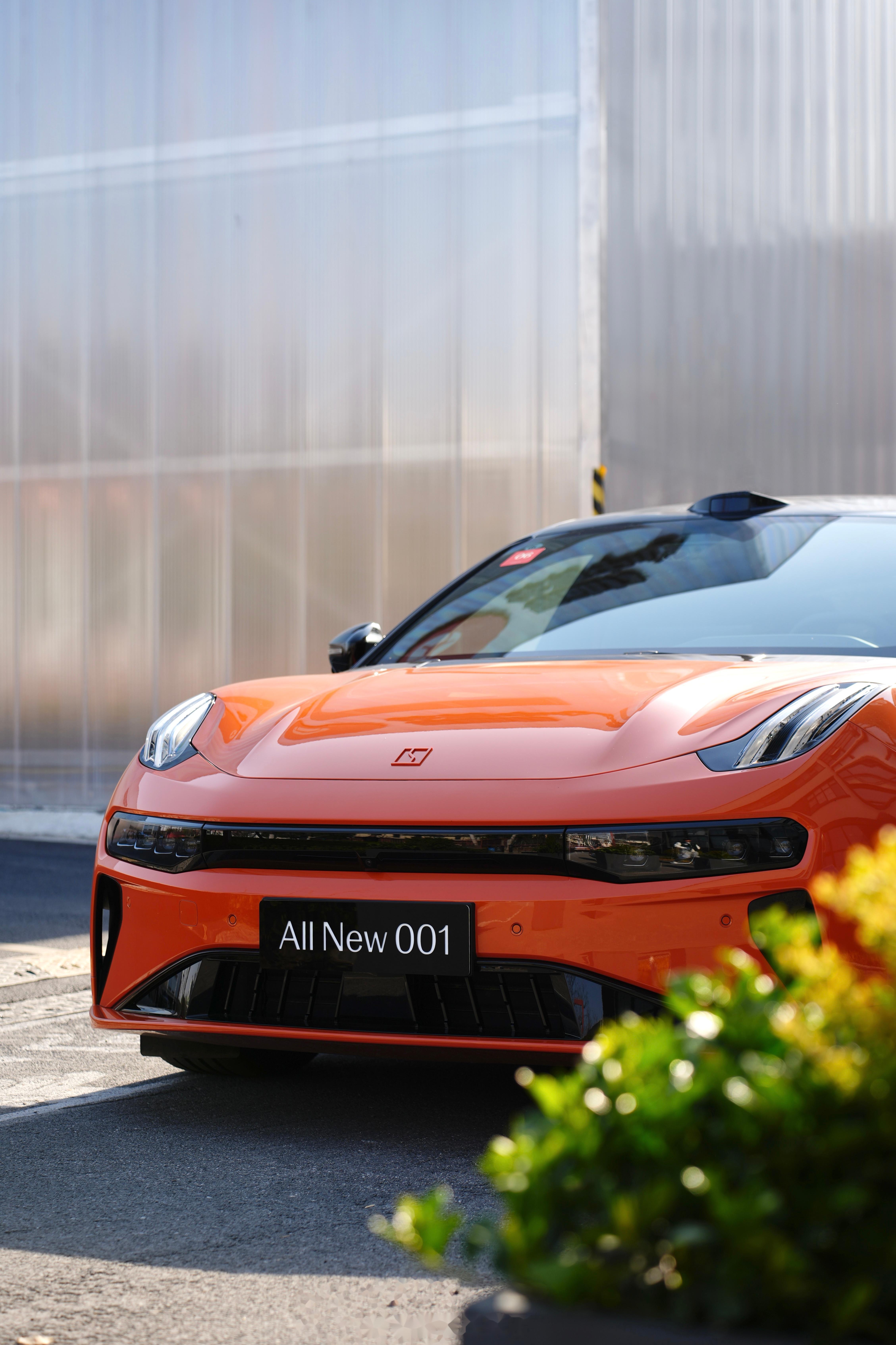 昨天在上海深度体验了一波全新极氪001,外观贼霸气!一个字,帅!