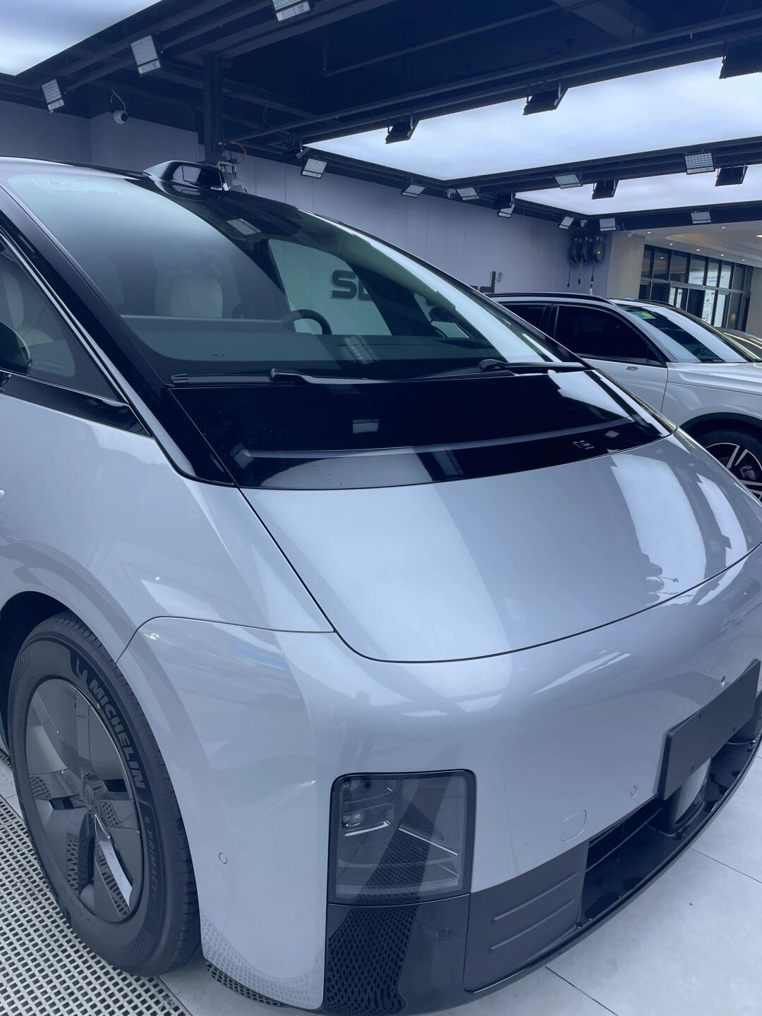 公里高铁,理想mega贴隐形车衣是什么样的体_理想mega社区_易车社区