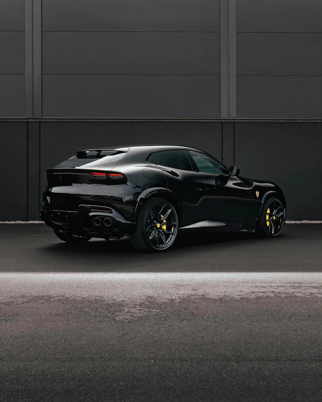 法拉利purosangue黑武士版,大家喜欢嘛?_purosangue社区_易车社区