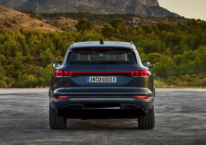 奥迪q6 e-tron quattro发布:车身尺寸4,771x1,939x1,_奥迪q6l e-tron